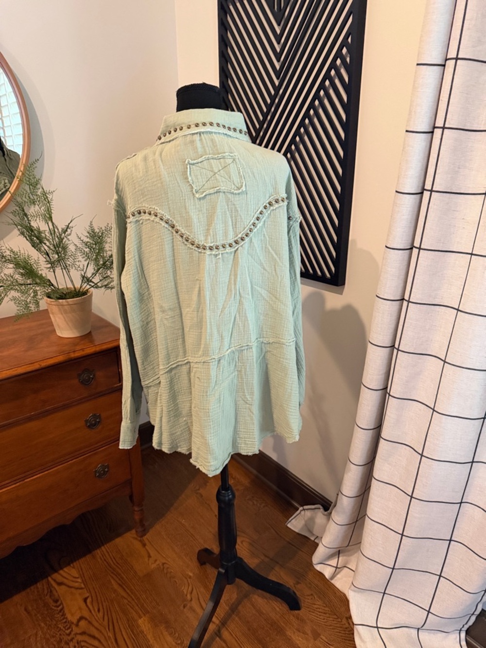 POL Mint Green gauze Studded Button-Up Shirt medium - Picture 5 of 13